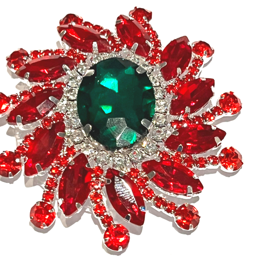 GUI - Ruby Emerald & Rhinestone Nipple Pasties, Covers (2pcs) pour les festivals, Carnival Raves Burlesque Lingerie