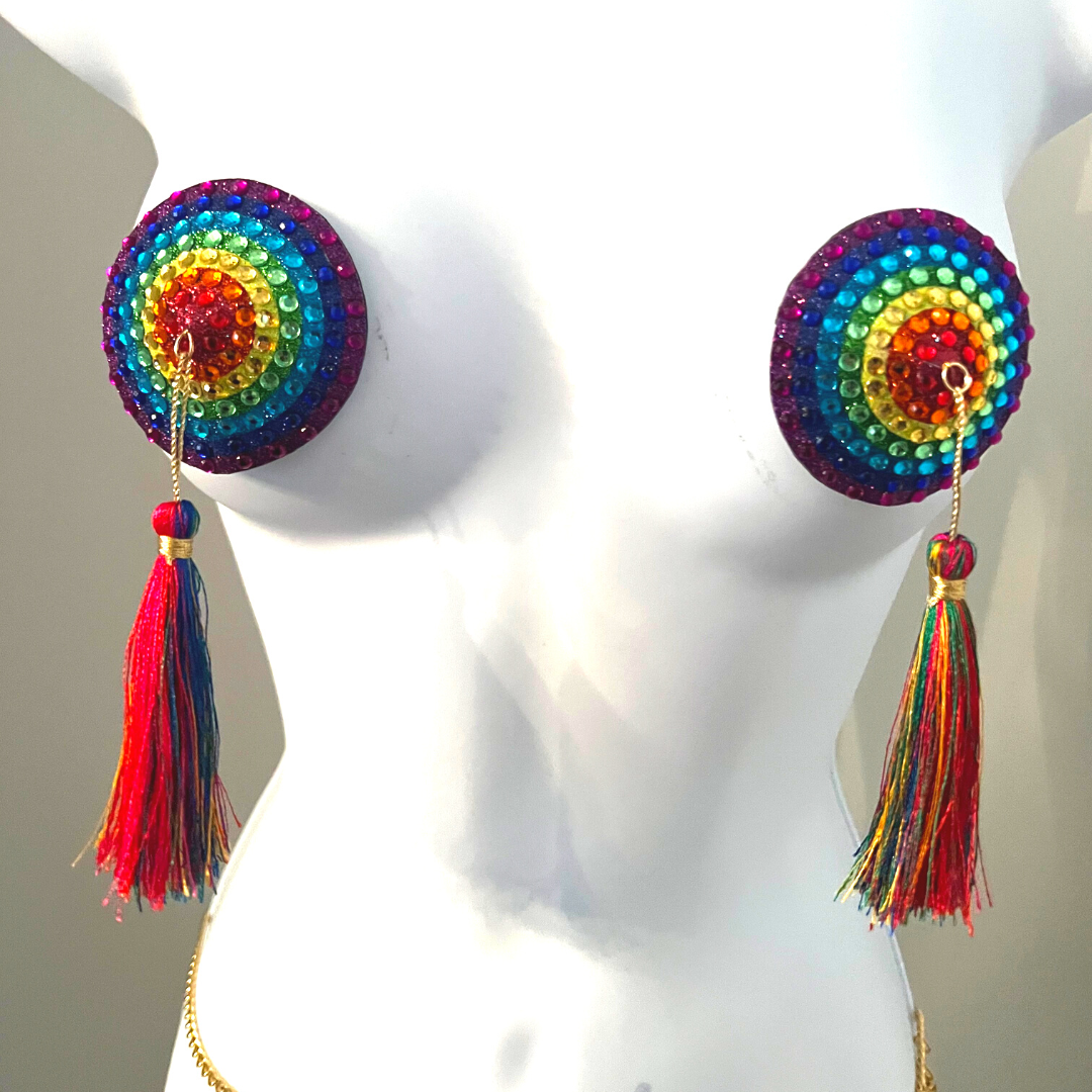 PRISCILLA Rainbow Pride Nipple Pasty, Couvre-tétons (2pcs) avec pompons multicolores pour Lingerie Pride Carnival Burlesque Rave