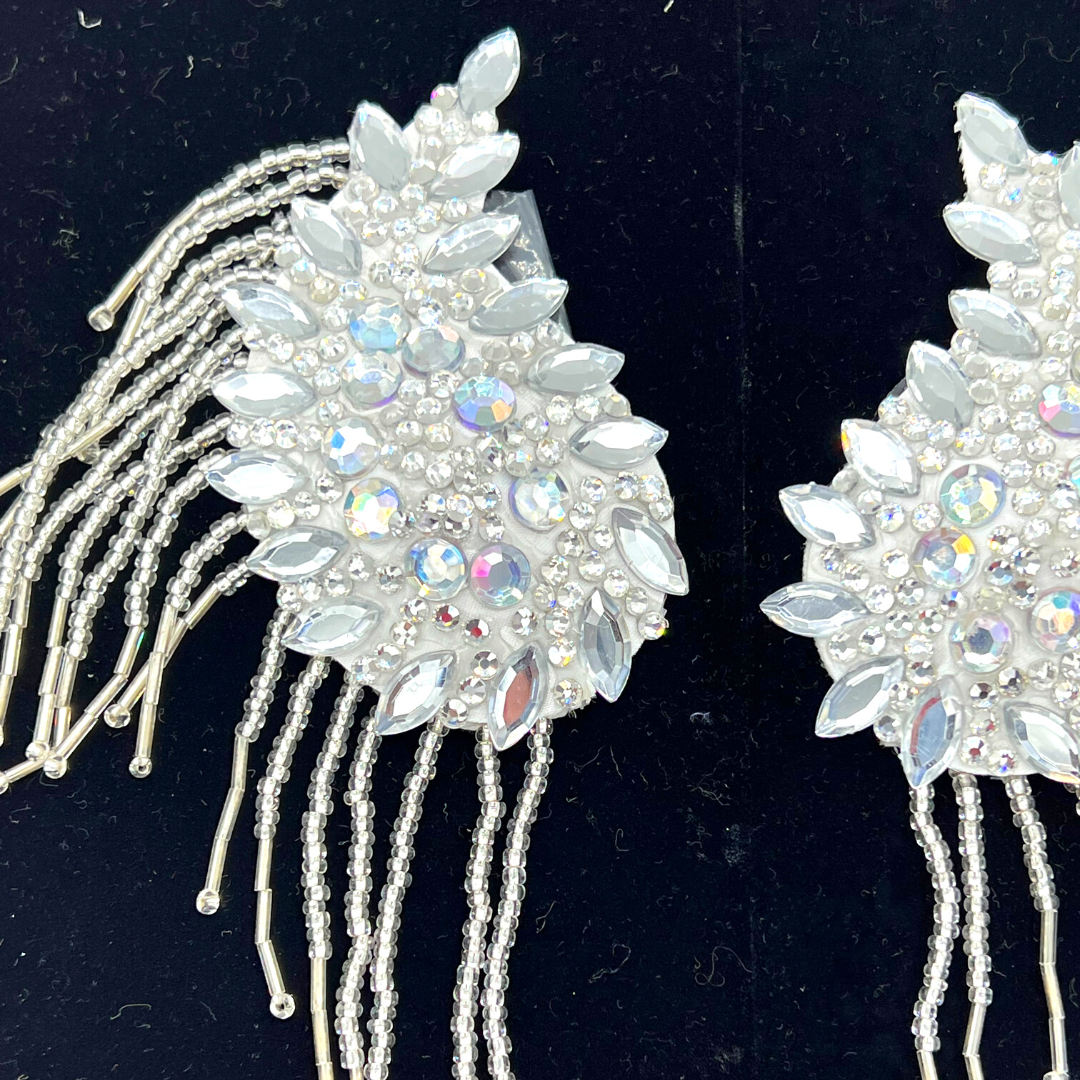 PRINCESA GUERRERA Teardrop Crystal Pasty, cubierta de pezón con borla con cuentas (2 piezas) para festivales de lencería Carnaval Burlesque Rave